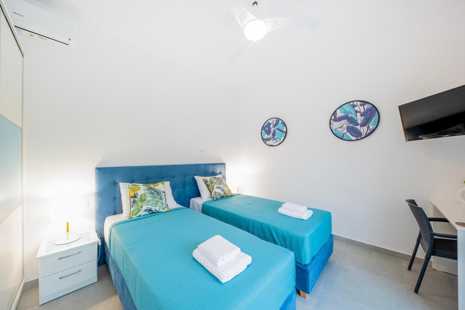 Villa Ami, Roda, Corfu: 10 Guests, Heated Pool, Private Mini Golf, Pool Table & More!! Exteriör bild