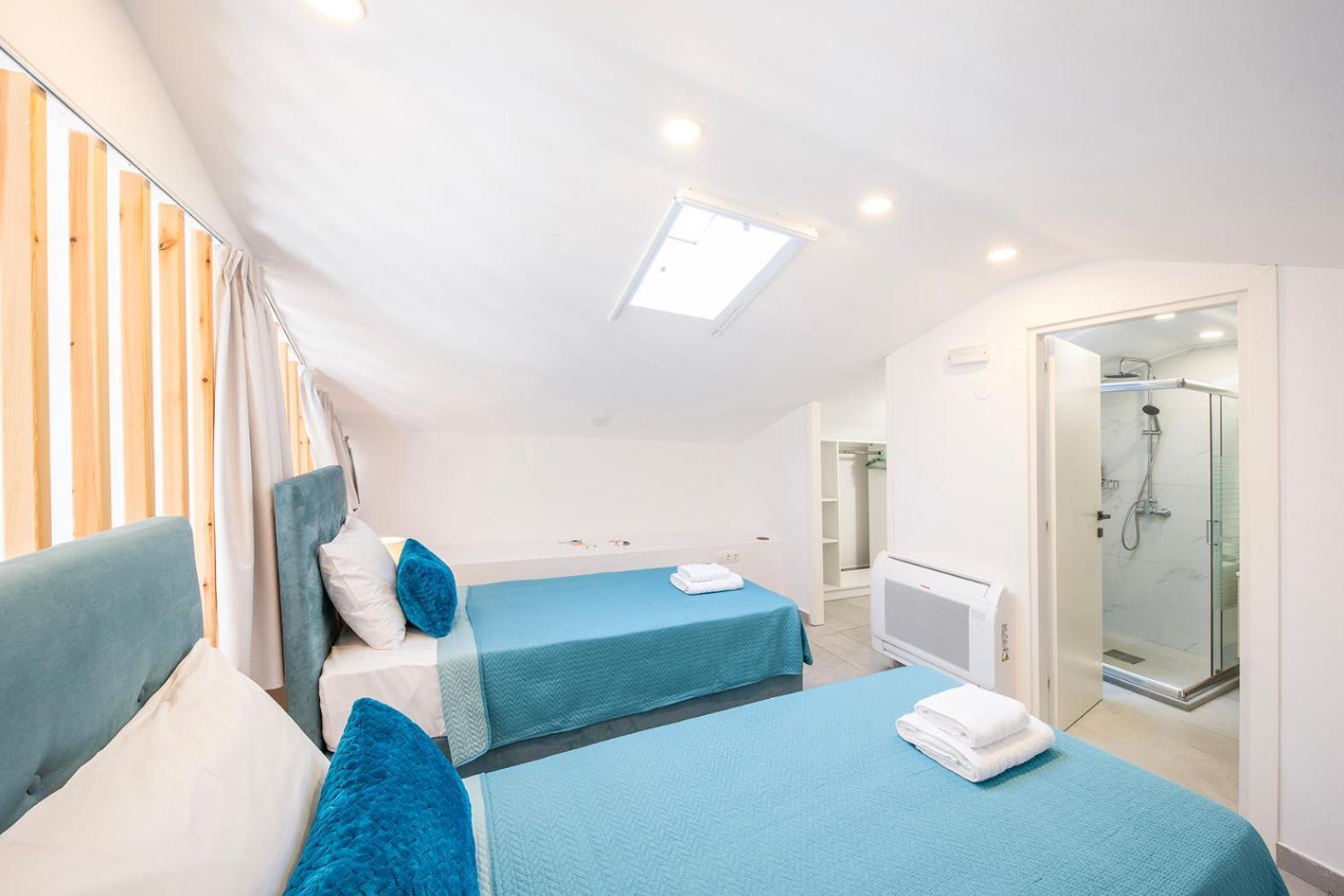 Villa Ami, Roda, Corfu: 10 Guests, Heated Pool, Private Mini Golf, Pool Table & More!! Exteriör bild