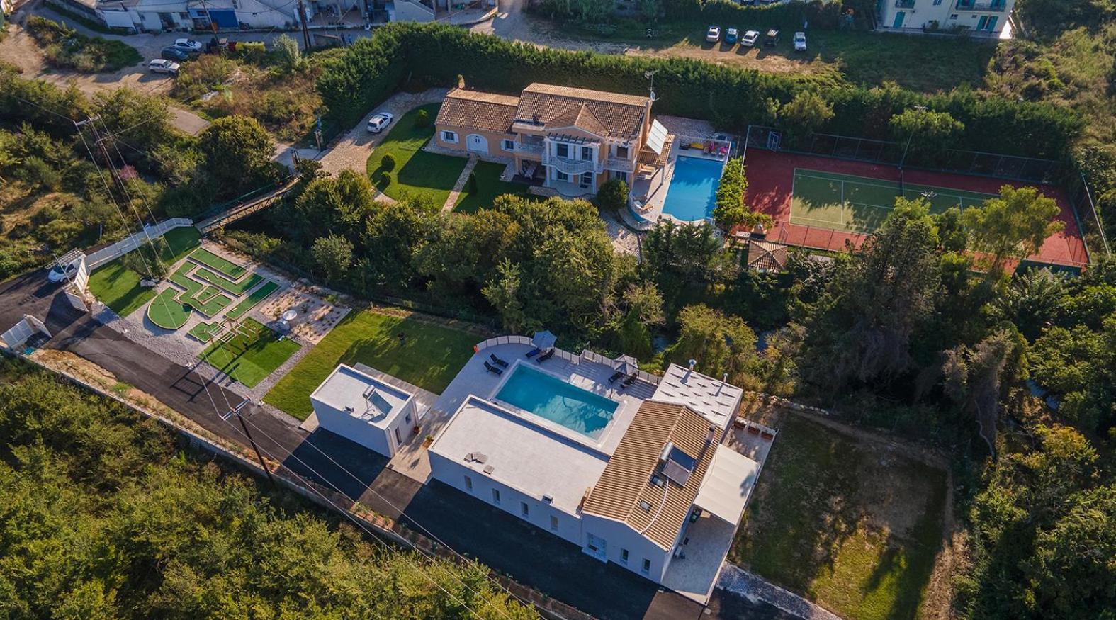 Villa Ami, Roda, Corfu: 10 Guests, Heated Pool, Private Mini Golf, Pool Table & More!! Exteriör bild