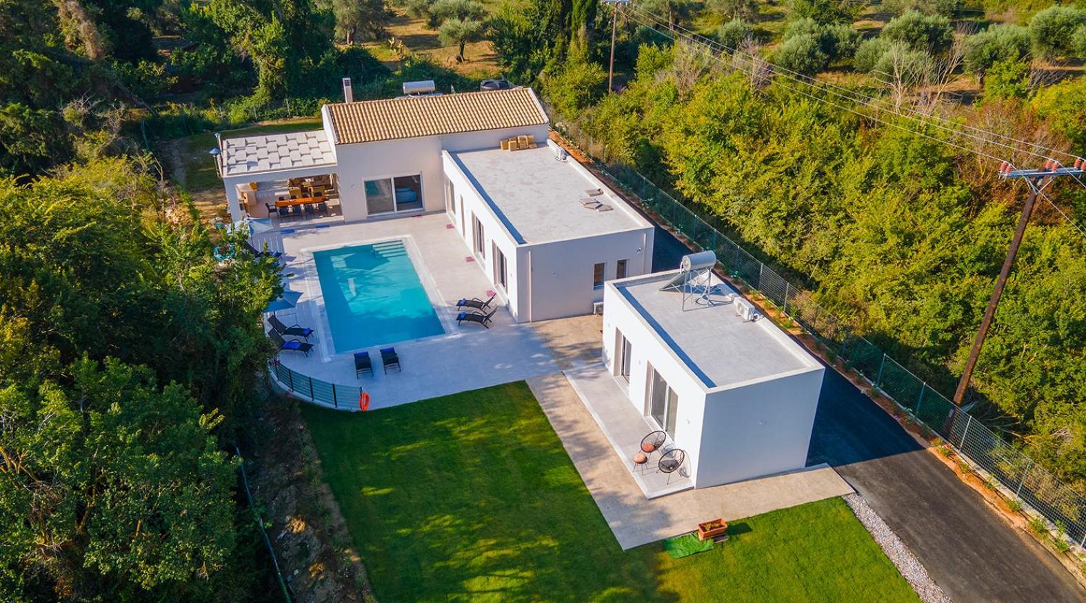 Villa Ami, Roda, Corfu: 10 Guests, Heated Pool, Private Mini Golf, Pool Table & More!! Exteriör bild